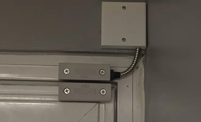 Contacteur d'ouverture